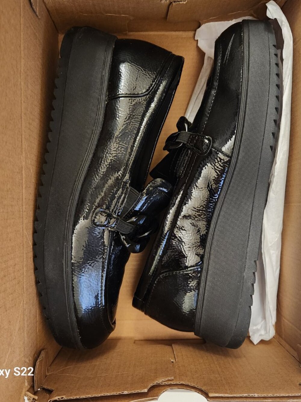 Clarks Black Patent "Zylah May" Crinkle Loafers. NIB. Size 10 - Picture 11 of 12
